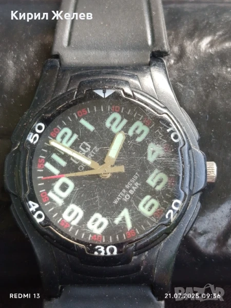 Модерен дизайн унисекс часовник Q/Q Quartz Water rezist с фосфорни цифри работи 50667, снимка 1