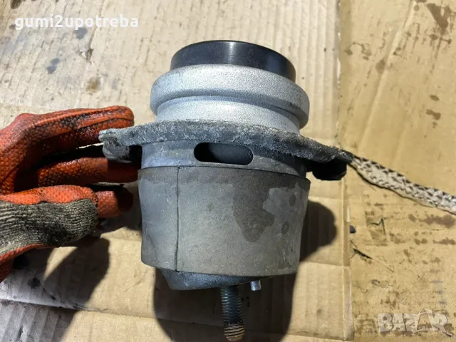 Тампон Двигател Десен 948.375.050.01 Porsche Cayenne 957 4,8 V8