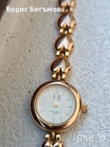 Дамски часовник Q&Q, снимка 3 - Дамски - 49396425