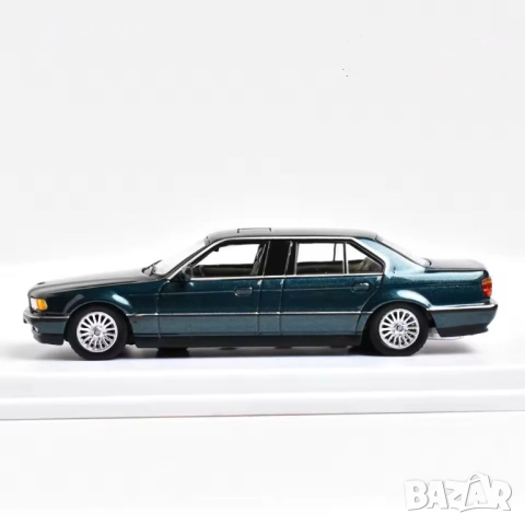 BMW 750i Long Limousine дълга база - мащаб 1:64 на Massdi моделът е нов в PVC дисплей-кейс, снимка 2 - Колекции - 51762619