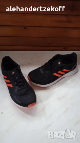 Маратонки Adidas, снимка 5 - Маратонки - 50430784