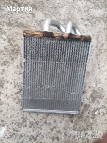 Радиатор за парно за Kia Sorento - Киа Соренто - дизел 2.5 CRDI 16 V - 140 к.с. , снимка 1 - Части - 45819864