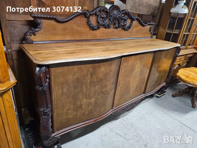 Уникален контрабюфет с дърворезба, снимка 2 - Шкафове - 50667996