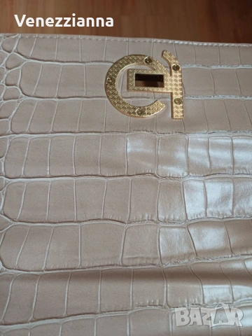 GAUDI Чанта в цвят каки,НОВА, снимка 4 - Чанти - 53271627