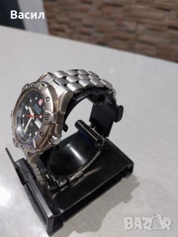 Швейцарски часовник Wenger, снимка 1 - Мъжки - 45659405