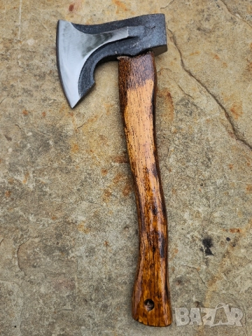 Ръчно кована брадва