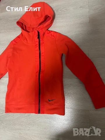 Дамско горнище Nike, снимка 1 - Спортни екипи - 47896880