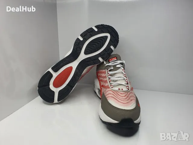 Маратонки Nike Air Max TW

Чисто нови с кутия.

Размер 44 стелка 28 см.

Цена 179 лв., снимка 3 - Маратонки - 48210239