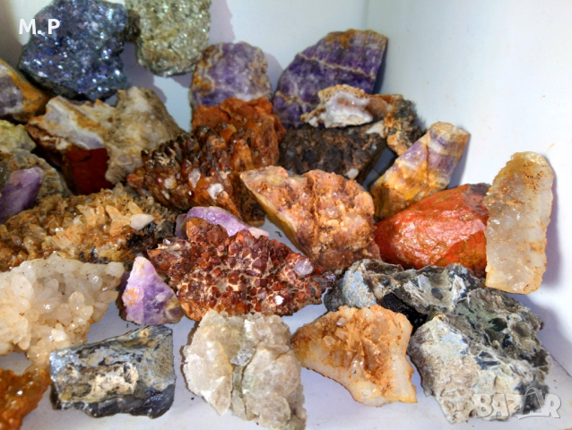 лот колекция минерали от България друза Кварц аметист кристали яспис галенит азурит ахат халцедон , снимка 3 - Колекции - 44986418