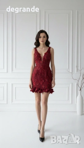 Стилна дамска рокля в цвят бордо