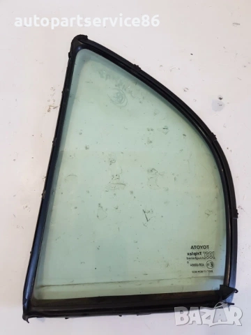 Четвъртък на задната дясна врата за Toyota Avensis 43R-00004 (1998), снимка 2 - Части - 54215296