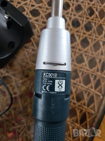 Мини винтоверт/ ел. отвертка , снимка 2 - Отвертки - 53149392