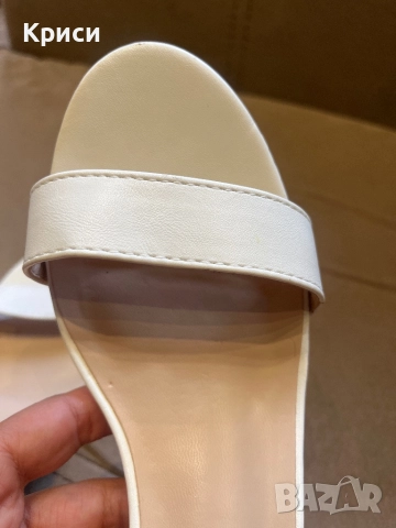 Бели сандали на BOOHOO , снимка 5 - Сандали - 51441710