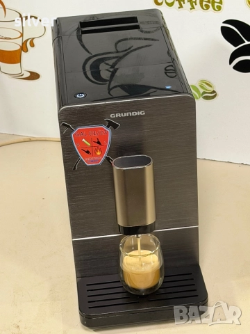 Кафемашина кафе автомат Grundig с гаранция, снимка 2 - Кафемашини - 52645924
