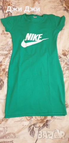 Зелена спортна рокличка Nike, снимка 1 - Рокли - 46090347
