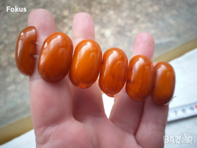 Гривна от стар бакелит - каталин голяма масивна