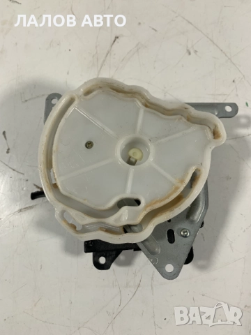 Моторче клапи парно Тойота Авенсис Motorche klapi parno Toyota Avensis (05-09)г. 113800-2760, снимка 3 - Части - 51997742