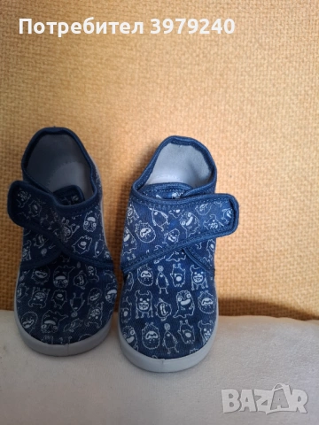 Пантофи Колев и Колев 24номер, снимка 2 - Детски пантофи - 54277262