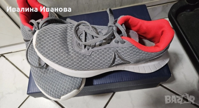 Дамски маратонки REEBOK, снимка 2 - Маратонки - 52328059