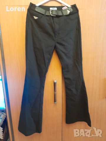 * Prada*Черен панталон надолу разкроен 