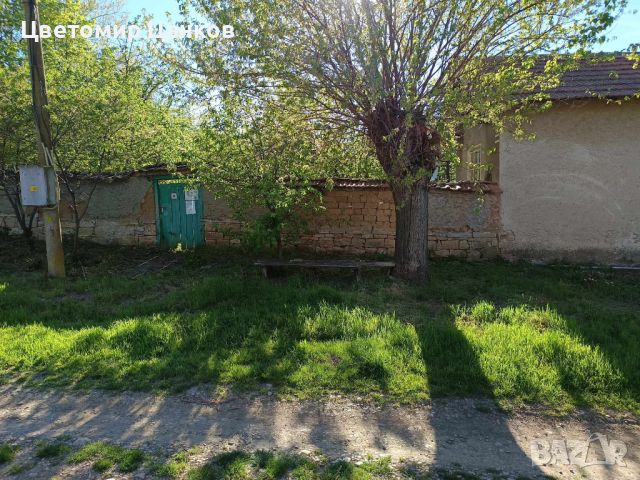 Продавам къща в с.Каранци, община Полски Тръмбеш, снимка 2 - Къщи - 45218043