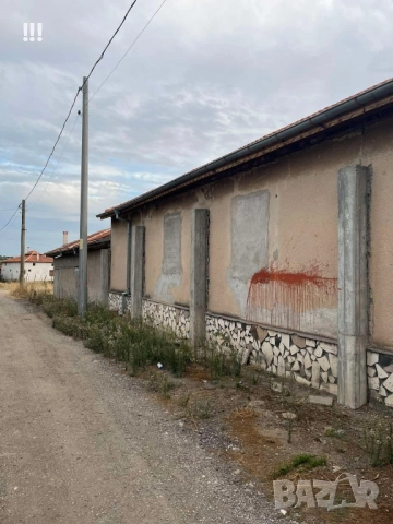 Масивна къща 250 кв.м. с двор, снимка 18 - Къщи - 51899147