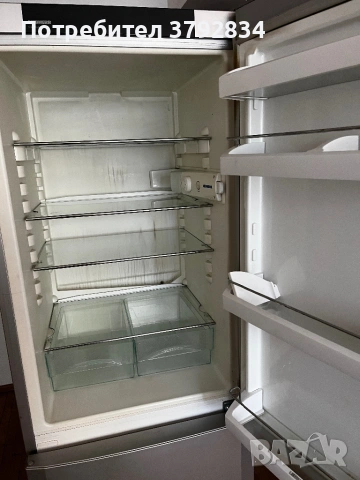 Хладилник с фризер Liebherr 7081968, снимка 4 - Хладилници - 53959568