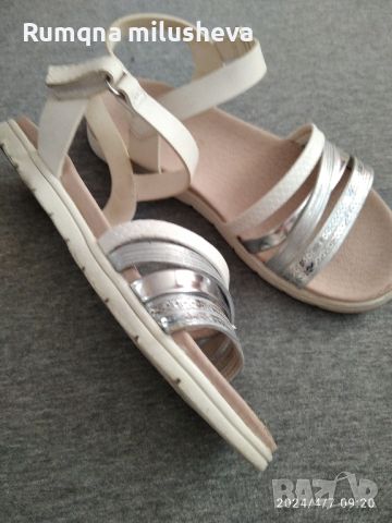 Сандали за момиче, снимка 2 - Детски сандали и чехли - 45158443