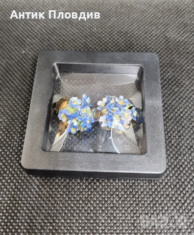 Винтидж обеци клипс „Незабравки“ – порцелан, снимка 7 - Антикварни и старинни предмети - 53720046