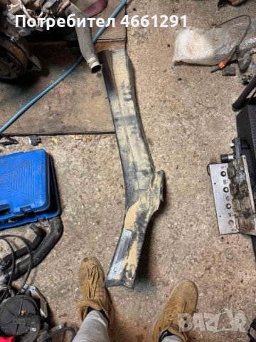 Задна дясна кора на десен вътрешен праг на Ауди Audi A8 D4 H4 само за 50лв. 4h0864608k, снимка 3 - Части - 52563022