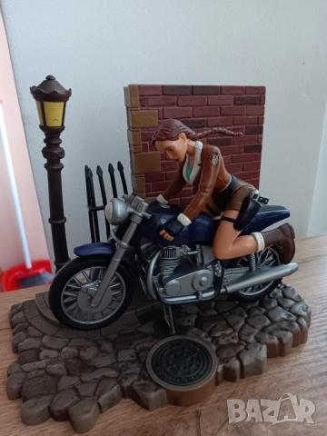 Екшън фигури Лара Крофт Тоmb Ryder с диорами , снимка 2 - Колекции - 51940818