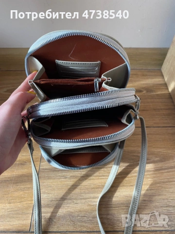 Дамска чанта, снимка 3 - Чанти - 53758616