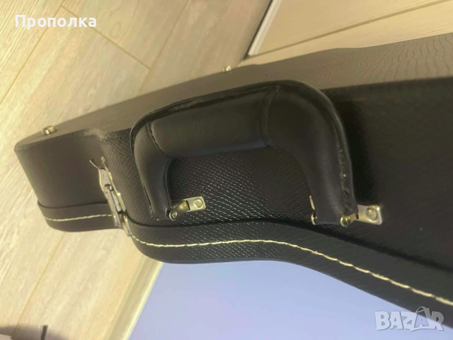 Стабилен Кожен Черен Куфар за китара Gibson USA, снимка 10 - Китари - 53865193