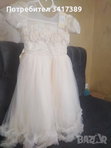 Официална рокля за момиче, снимка 4 - Детски рокли и поли - 51309612