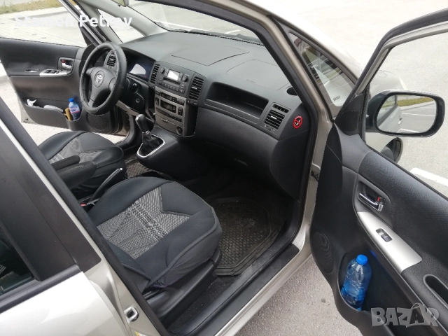 Toyota Corolla verso 1.8i Linea Sol/LPG, снимка 7 - Автомобили и джипове - 52304497