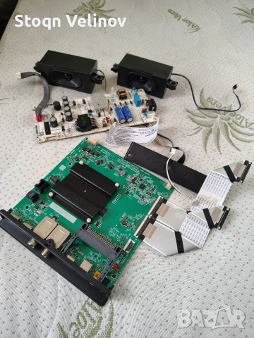 Продавам пълен комплект от телевизор TCL 43P635 от счупена матрица , снимка 5 - Части и Платки - 53364732