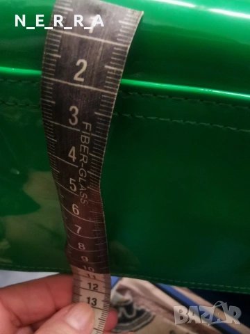 Дамска зелена лачена чанта, снимка 5 - Чанти - 53190762