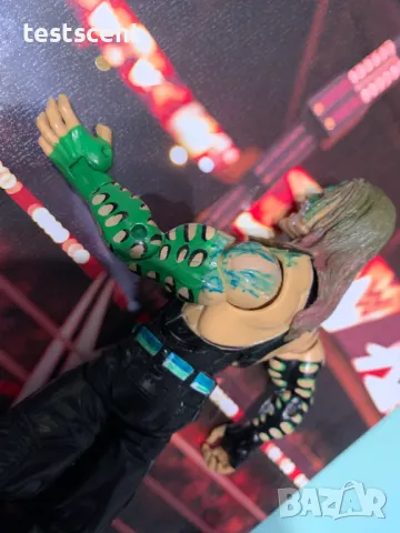 Екшън фигура WWE Jeff Hardy Deluxe Aggression Custom Green Джеф Харди Делюкс играчка, снимка 6 - Фигурки - 48361523