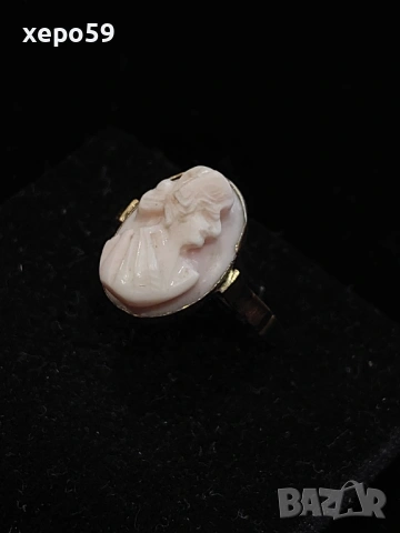 Дамски златен пръстен с коралова камея.Злато 14 карата, снимка 2 - Пръстени - 53484949