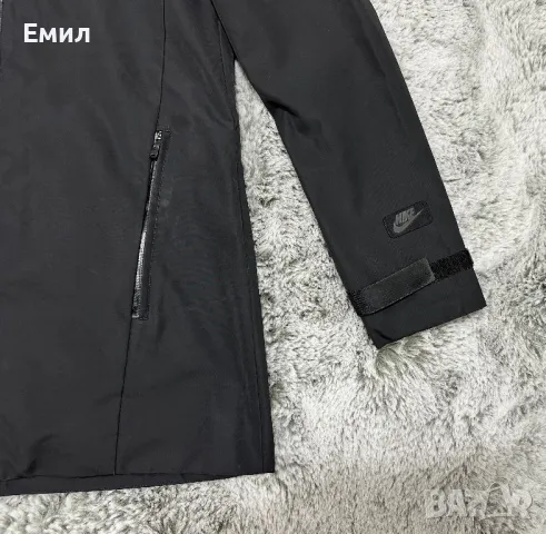 Дамско яке Nike Tech Uptown Parka, Размер S (леко уголемено), снимка 4 - Якета - 47767761