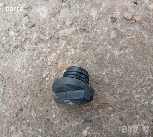 Капачка Резервоар VW Пасат 3, снимка 3 - Части - 54070951