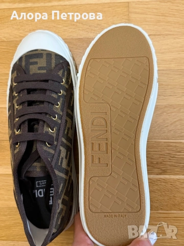 Дамски маратонки Fendi, снимка 3 - Маратонки - 53255894