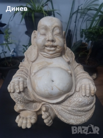 Смеещия се Буда композитен материал с добавен каменен прах