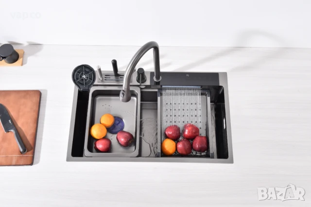 Смарт кухненска мивка със сензорен смесител