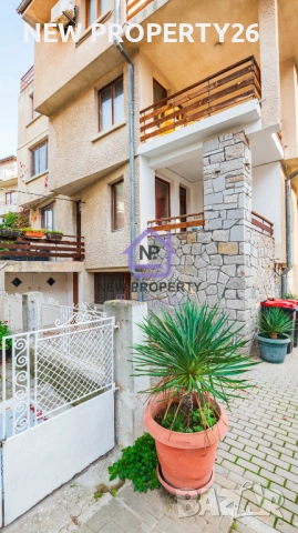 Представяме ви уникален имот за продажба – работещ хотел + самостоятелна къща и два гаража в Созопол, снимка 18 - Хотели - 52955005