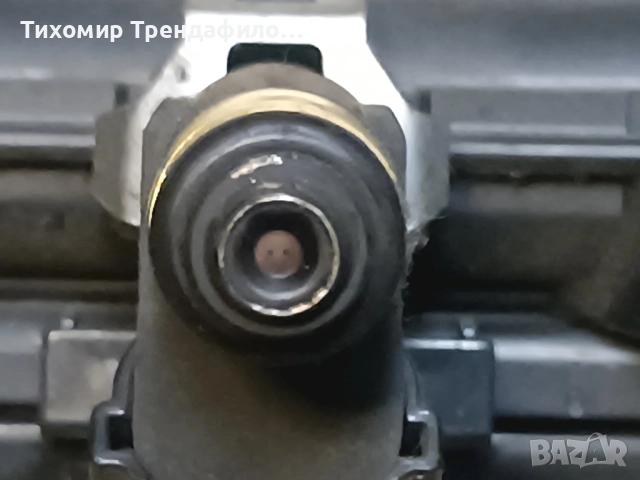 036906031M , 036 906 031M , дюзи бензин VW POLO 9N 1.4 BBY FUEL RAIL 036133319BF 036133320, снимка 2 - Части - 52281435