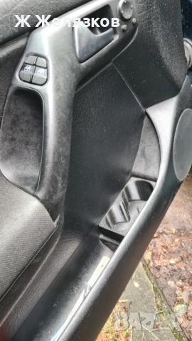 Поставка за чаши за VW Golf 3, снимка 2 - Аксесоари и консумативи - 54083857