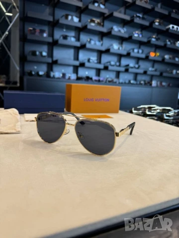 очила с черен обикновен калъф miu miu prada louis vuitton , снимка 17 - Слънчеви и диоптрични очила - 50595942