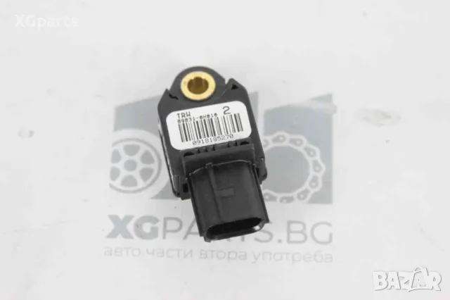 Сензор airbag за Toyota Yaris II (2005-2012) 89831-0H010, снимка 1 - Части - 48590540