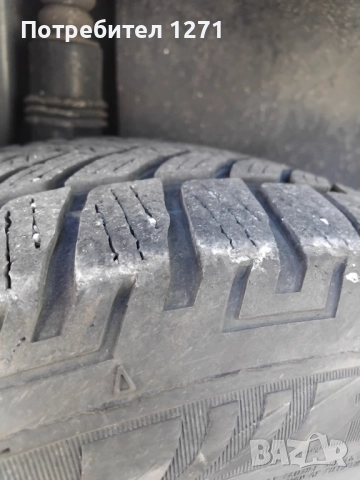 Две много запазени зимни гуми 225-50-17 Fulda, снимка 7 - Гуми и джанти - 52121104